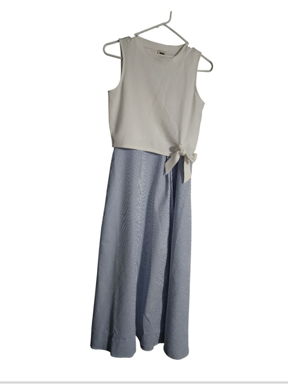 Anne Klein White Sleeveless Top with Blue Striped Skirt and Side Bow